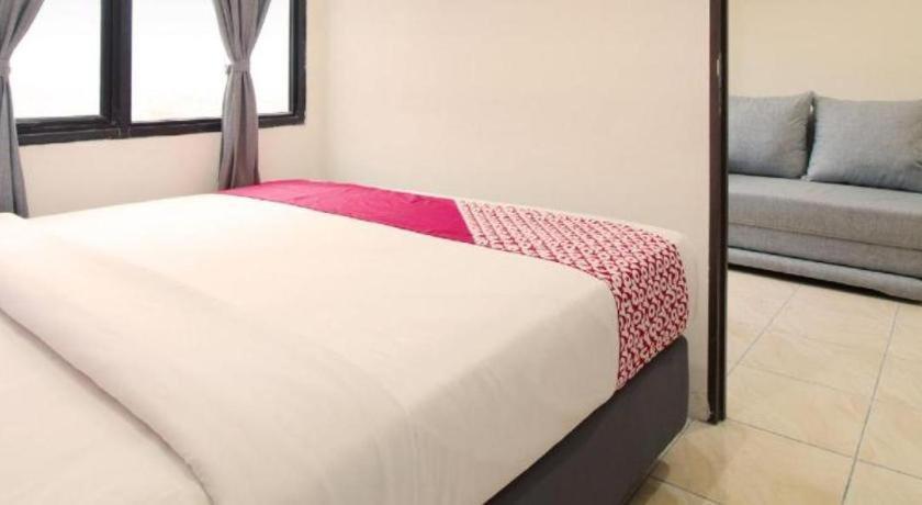 Super Oyo Capital O 483 Tamansari Panoramic Bandung Hotel Buitenkant foto